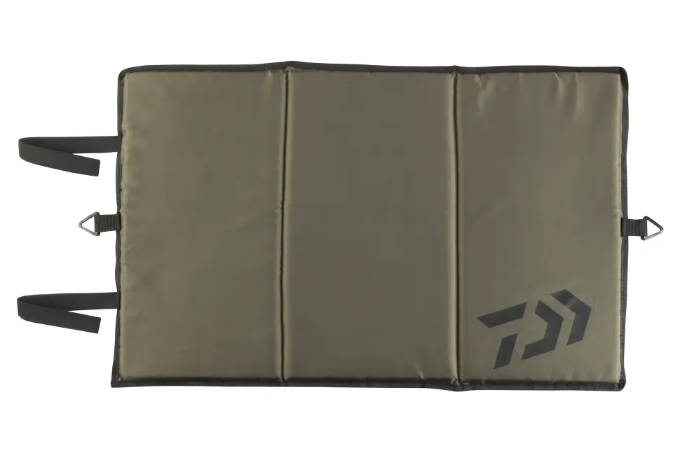 Daiwa D-VEC Unhooking Mat 75cm48cm