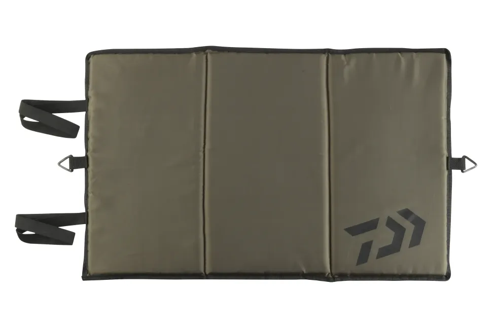 Daiwa D-VEC Unhooking Mat 75cm48cm